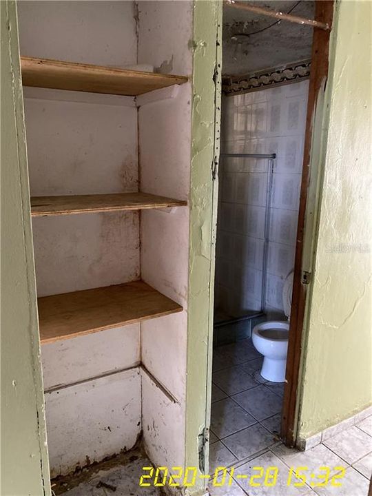 Vendido Recientemente: $38,000 (2 camas, 1 baños, 725 Pies cuadrados)