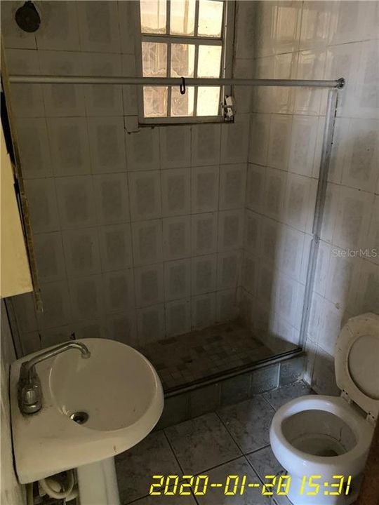 Vendido Recientemente: $38,000 (2 camas, 1 baños, 725 Pies cuadrados)