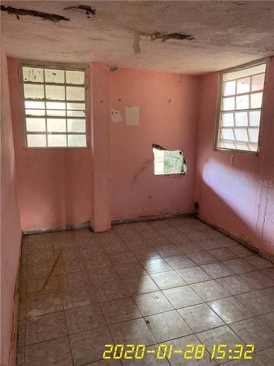 Vendido Recientemente: $38,000 (2 camas, 1 baños, 725 Pies cuadrados)