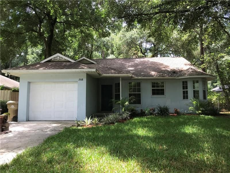 Recently Sold: $226,000 (3 beds, 2 baths, 1421 Square Feet)