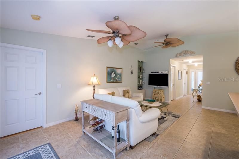 Recently Sold: $310,000 (3 beds, 3 baths, 2159 Square Feet)