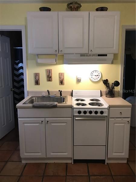 Recently Rented: $1,100 (1 beds, 1 baths, 624 Square Feet)