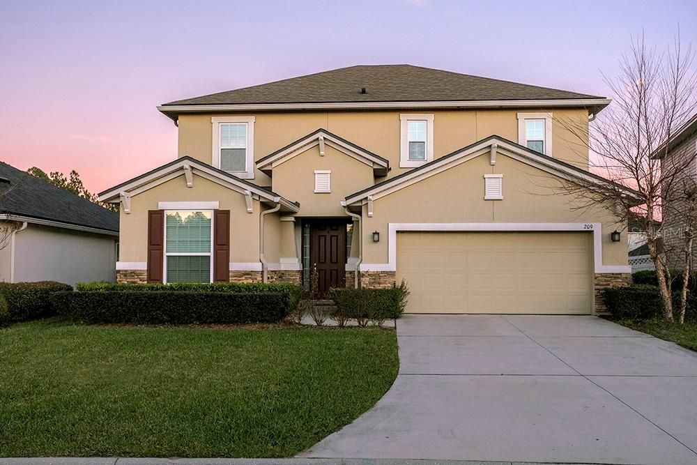 Recently Sold: $298,000 (4 beds, 2 baths, 2550 Square Feet)