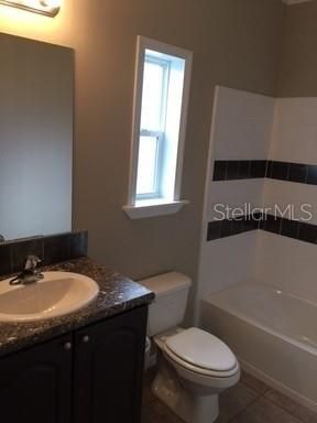 Recently Rented: $1,405 (3 beds, 2 baths, 1430 Square Feet)
