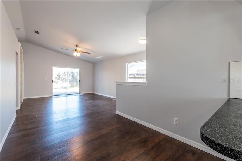 Recently Sold: $175,000 (2 beds, 2 baths, 1012 Square Feet)