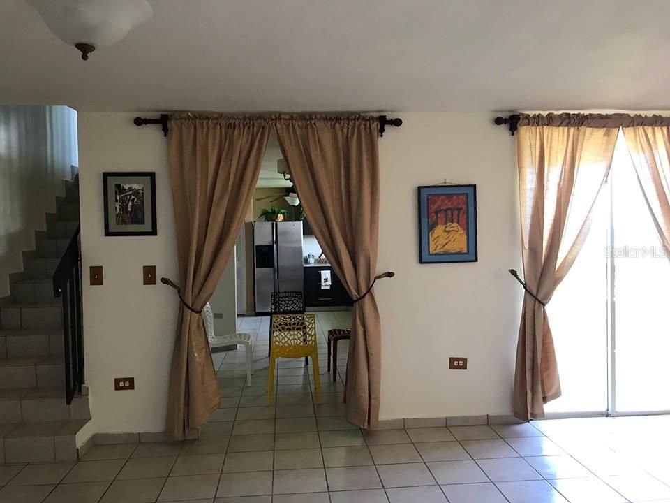 Vendido Recientemente: $145,000 (3 camas, 2 baños, 1712 Pies cuadrados)