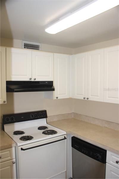 Recently Sold: $65,000 (1 beds, 1 baths, 550 Square Feet)