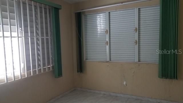 Vendido Recientemente: $91,000 (3 camas, 2 baños, 1248 Pies cuadrados)