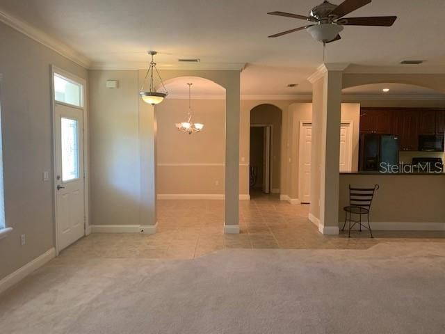 Recently Rented: $1,595 (3 beds, 2 baths, 1739 Square Feet)