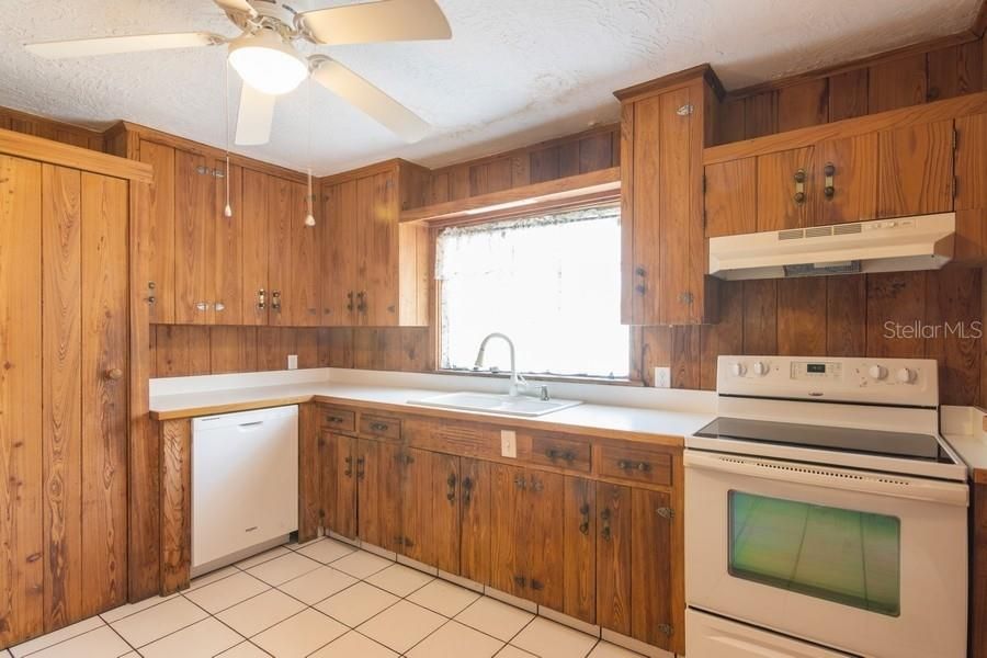 Vendido Recientemente: $259,000 (2 camas, 1 baños, 935 Pies cuadrados)