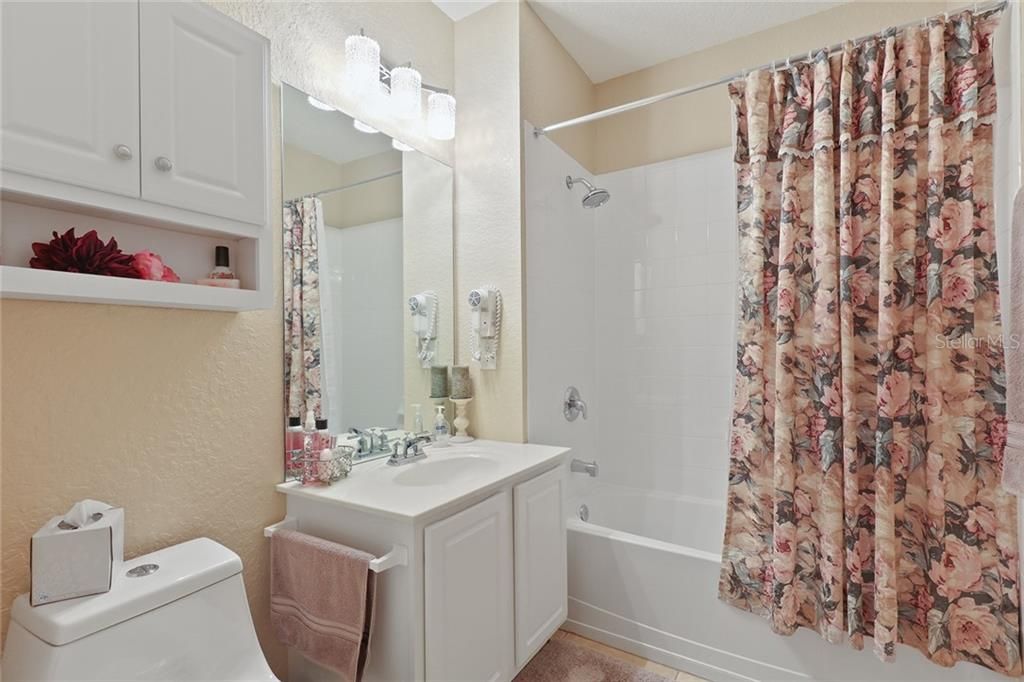 Main bathroom