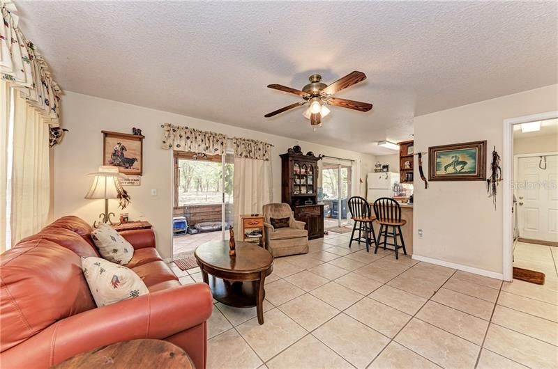 Recently Sold: $315,000 (2 beds, 2 baths, 756 Square Feet)