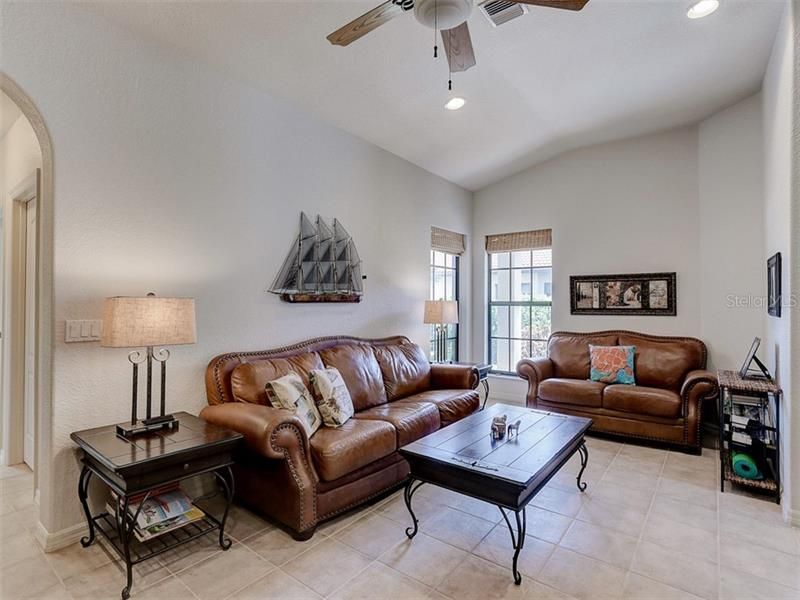 Recently Sold: $256,500 (2 beds, 2 baths, 1457 Square Feet)