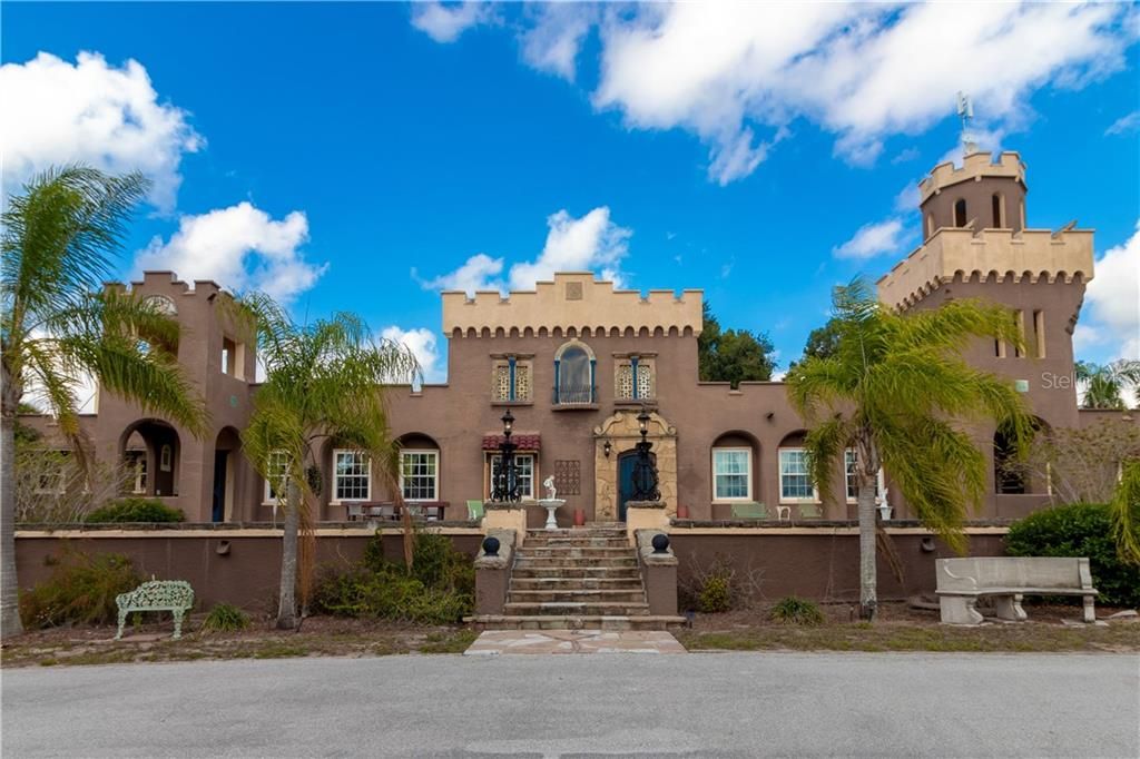 Recently Sold: $1,500,000 (10 beds, 5 baths, 9214 Square Feet)