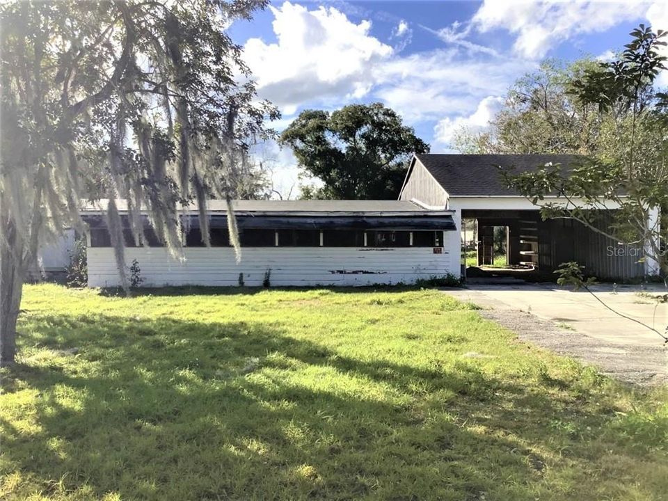 Vendido Recientemente: $55,000 (3 camas, 2 baños, 1876 Pies cuadrados)