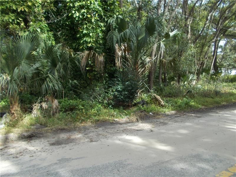 Vendido Recientemente: $20,000 (0.22 acres)