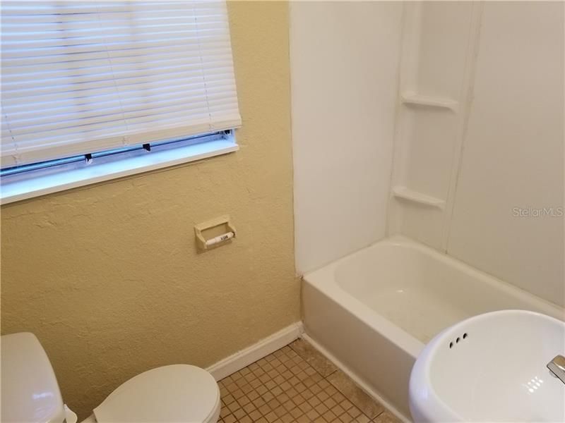 最近租的: $810 (2 贝兹, 1 浴室, 621 平方英尺)