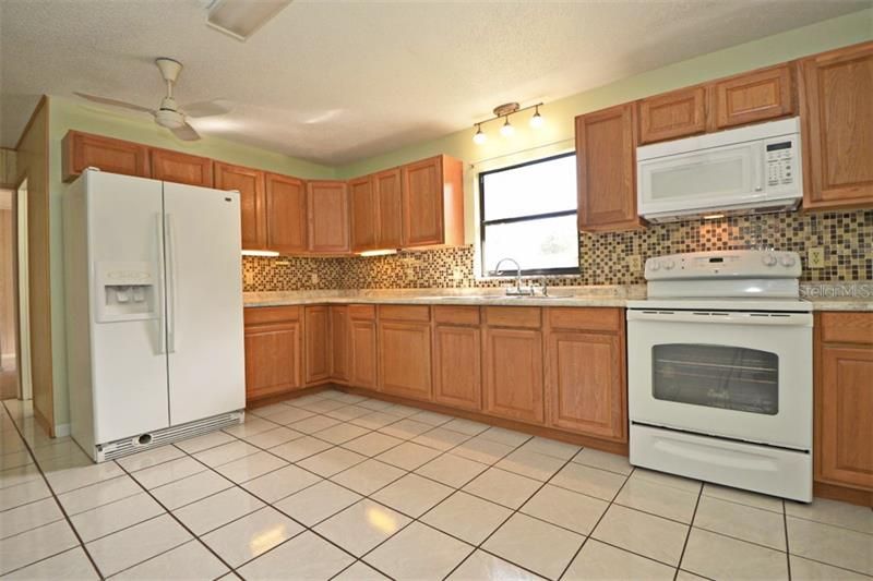 Recently Sold: $195,000 (3 beds, 1 baths, 2073 Square Feet)