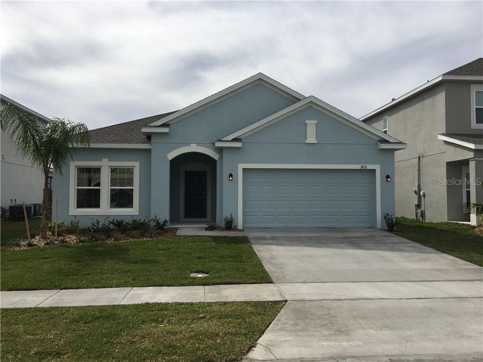 最近售出: $276,000 (3 贝兹, 2 浴室, 2256 平方英尺)