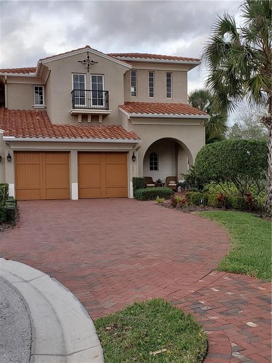 Recently Sold: $800,000 (4 beds, 4 baths, 3532 Square Feet)
