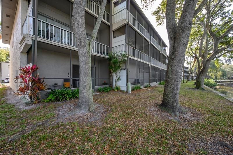 Recently Sold: $65,000 (1 beds, 1 baths, 760 Square Feet)