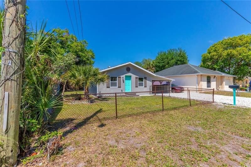 Recently Sold: $164,900 (2 beds, 2 baths, 900 Square Feet)