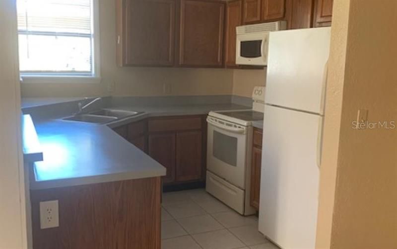 Recently Sold: $99,000 (1 beds, 1 baths, 749 Square Feet)