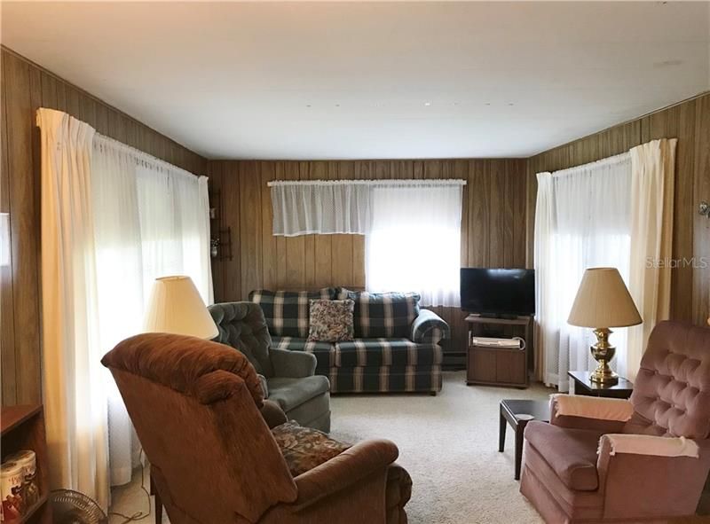 Recently Sold: $40,000 (1 beds, 1 baths, 588 Square Feet)