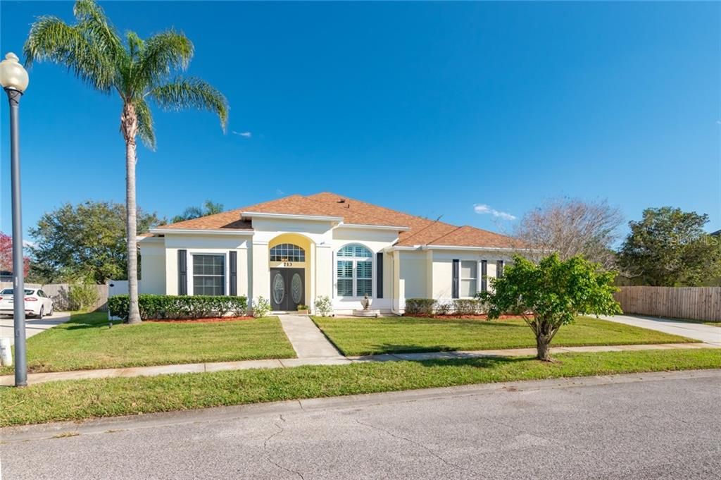 Recently Sold: $415,000 (5 beds, 3 baths, 2722 Square Feet)