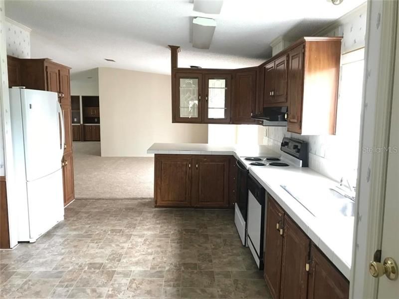 Recently Rented: $950 (3 beds, 2 baths, 1836 Square Feet)