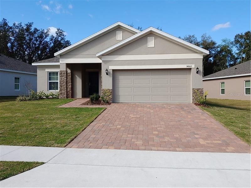 Recently Sold: $271,499 (4 beds, 2 baths, 1723 Square Feet)