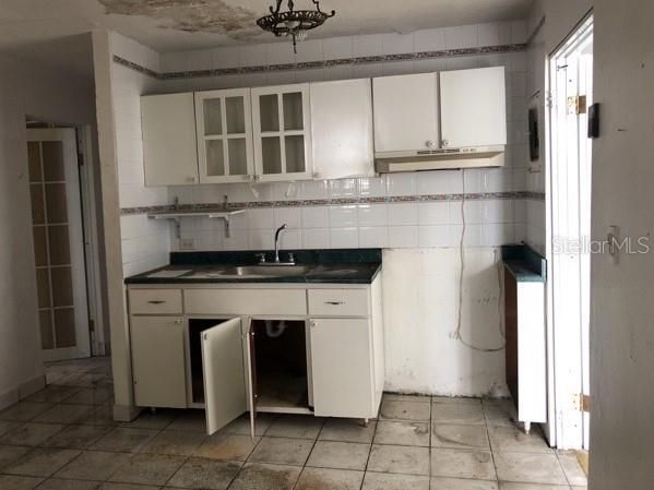 Vendido Recientemente: $62,400 (3 camas, 1 baños, 950 Pies cuadrados)