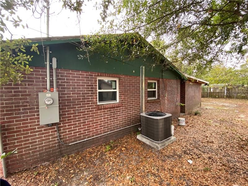 Recently Sold: $119,000 (3 beds, 2 baths, 1774 Square Feet)