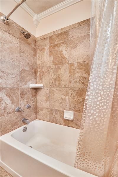Tub Shower Combo in Hall Bath