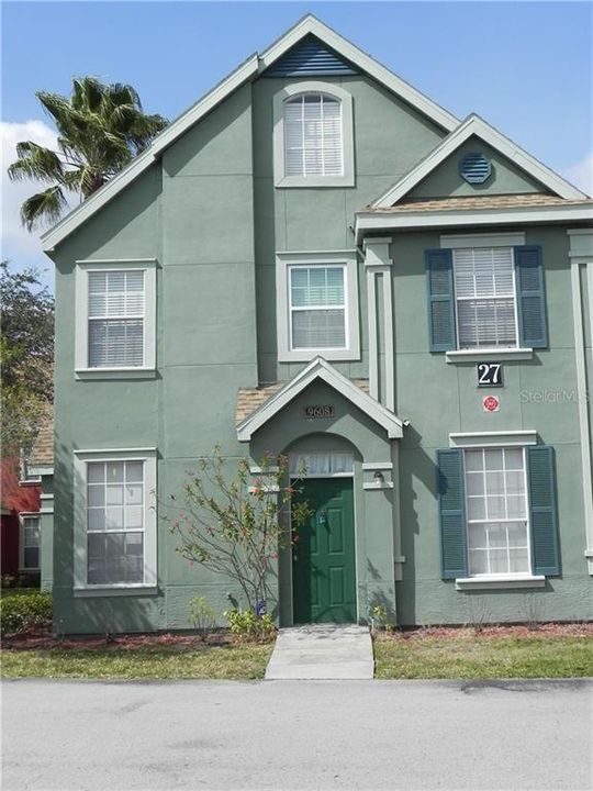 Vendido Recientemente: $132,500 (2 camas, 2 baños, 1140 Pies cuadrados)