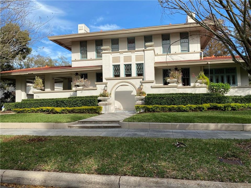 Recently Sold: $2,900,000 (5 beds, 6 baths, 6020 Square Feet)