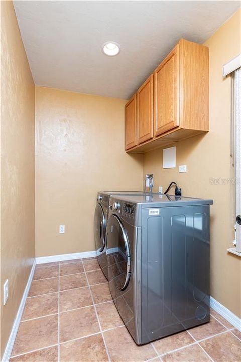 Recently Sold: $258,000 (3 beds, 2 baths, 2184 Square Feet)