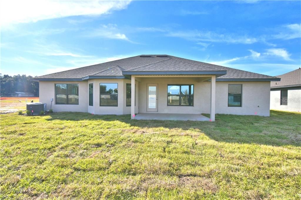 Recently Sold: $263,900 (4 beds, 2 baths, 2320 Square Feet)