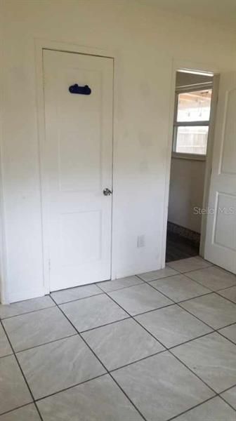 Recently Rented: $750 (2 beds, 1 baths, 710 Square Feet)