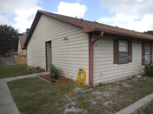 Recently Rented: $975 (2 beds, 2 baths, 990 Square Feet)