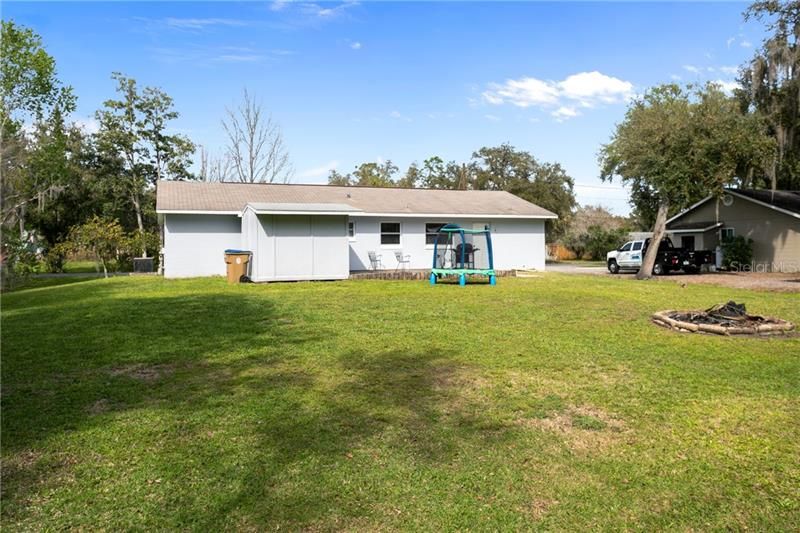 Recently Sold: $185,000 (3 beds, 1 baths, 1000 Square Feet)