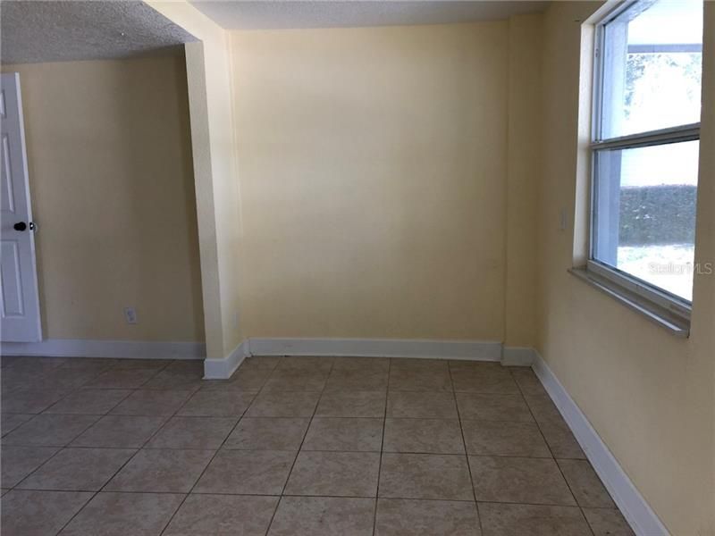 Recently Rented: $825 (2 beds, 2 baths, 650 Square Feet)