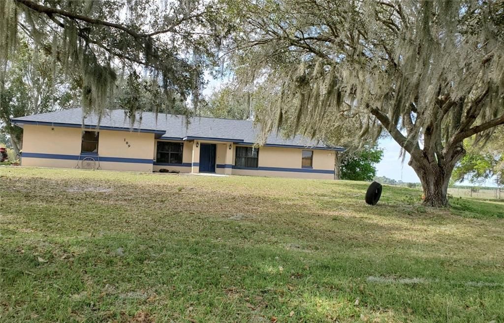 Recently Sold: $359,000 (3 beds, 2 baths, 2808 Square Feet)