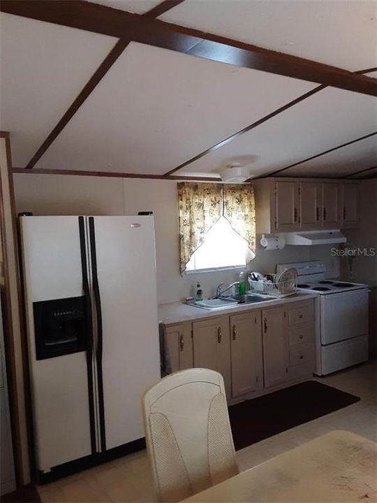 Vendido Recientemente: $39,900 (2 camas, 2 baños, 1064 Pies cuadrados)