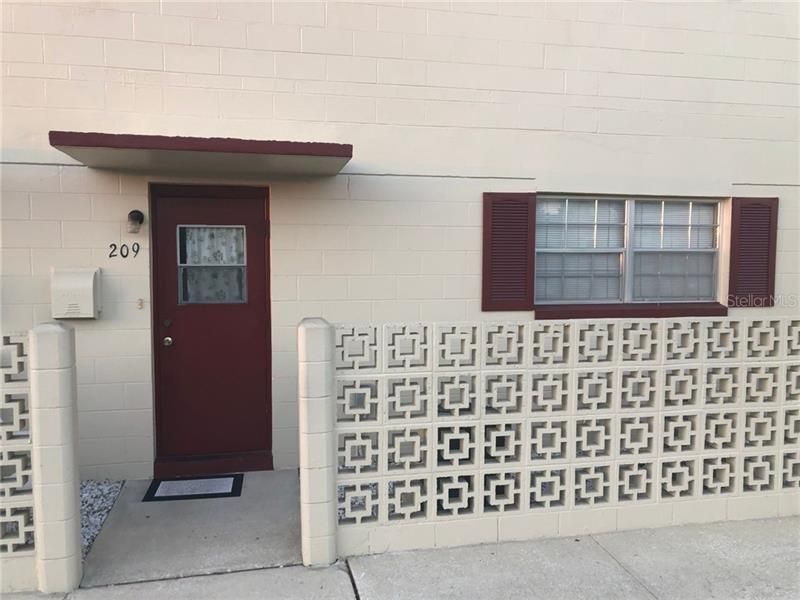 Recently Sold: $49,900 (1 beds, 1 baths, 580 Square Feet)