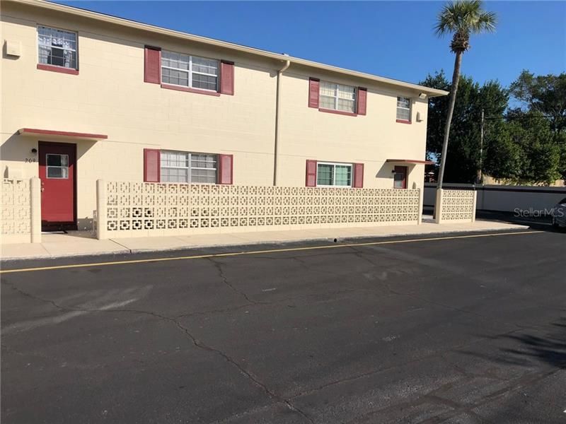 Recently Sold: $49,900 (1 beds, 1 baths, 580 Square Feet)