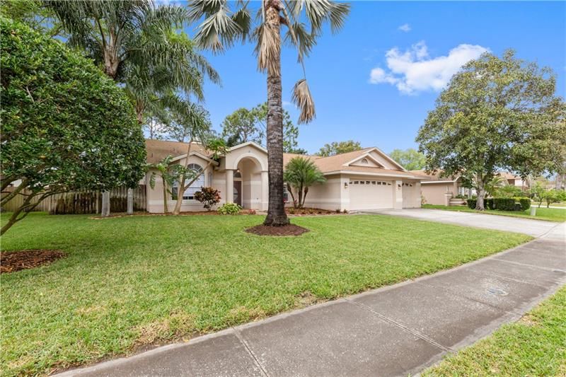 Recently Sold: $439,900 (3 beds, 2 baths, 1807 Square Feet)