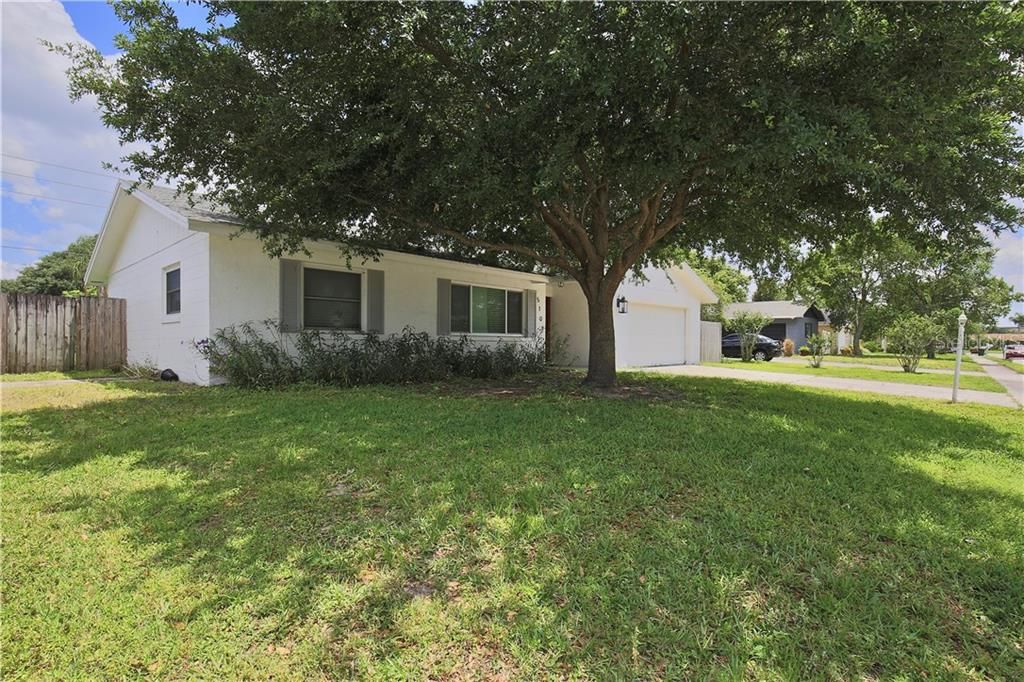 Recently Sold: $286,000 (4 beds, 2 baths, 1716 Square Feet)