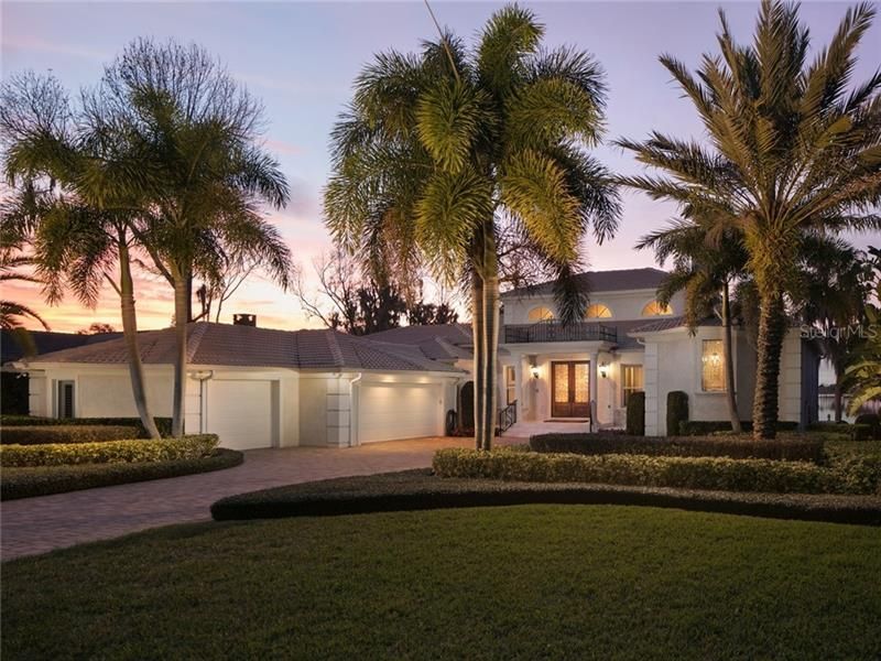 Recently Sold: $2,099,000 (3 beds, 3 baths, 5573 Square Feet)