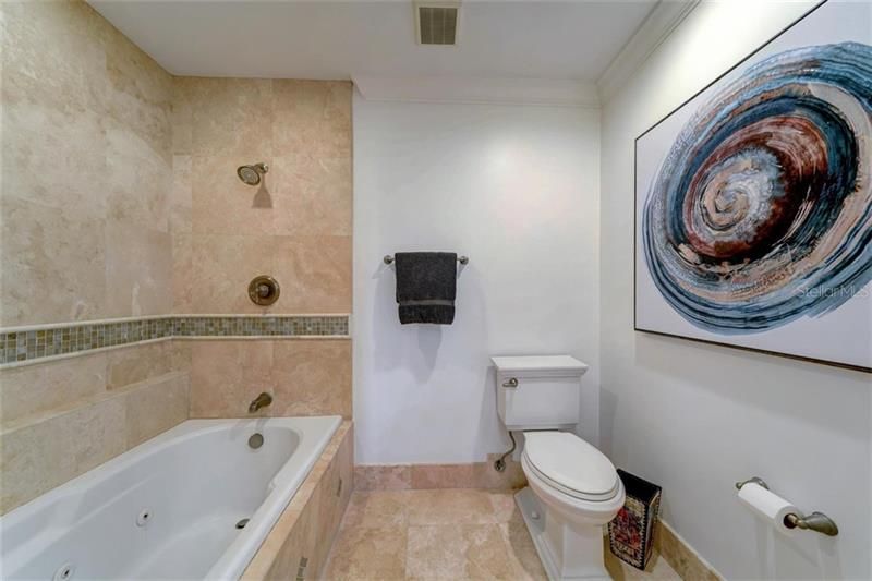 Recently Sold: $344,000 (2 beds, 2 baths, 1620 Square Feet)